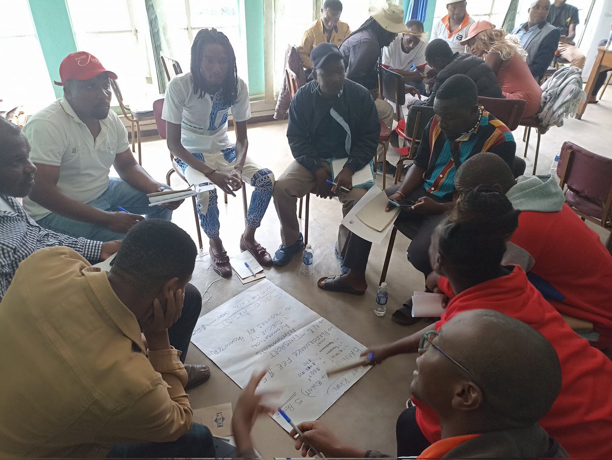 NtepeRadio's tweet image. Music for the people and the people for music. Zimbabwe musicians Union In collaboration with Nacz  Engaging the Mat-South musical practitioners on issues of their welfare in Gwanda.@Zimusicians @MagazineGwanda @ByoArtsFestival @ZacrasOnline @CurateGwanda