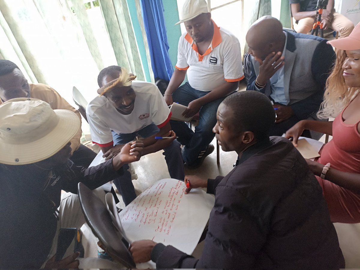 NtepeRadio's tweet image. Music for the people and the people for music. Zimbabwe musicians Union In collaboration with Nacz  Engaging the Mat-South musical practitioners on issues of their welfare in Gwanda.@Zimusicians @MagazineGwanda @ByoArtsFestival @ZacrasOnline @CurateGwanda