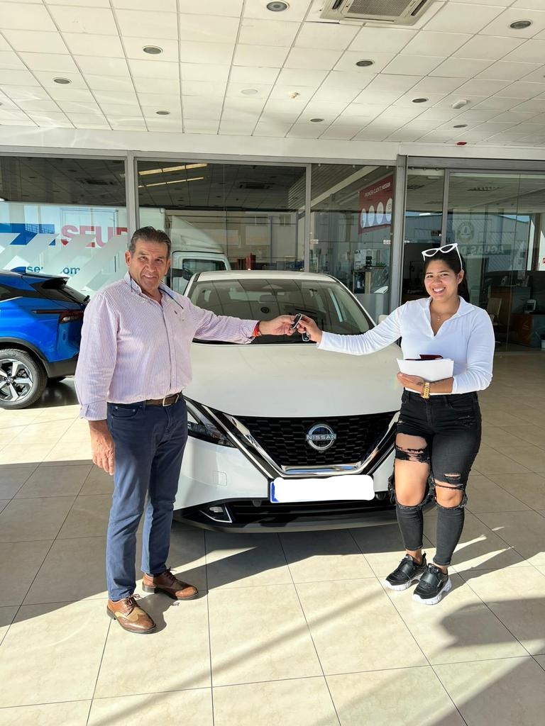 MacherMotor's tweet photo. 🔑 ¡Nueva entrega!
Katherine lo tuvo claro. ¡Se lleva para casa este fantástico #Nissan Qashqai!
Muchas gracias por confiar en Macher Motor. ¡Que lo disfrutes! 🤗 https://t.co/T5fYJoTTdl