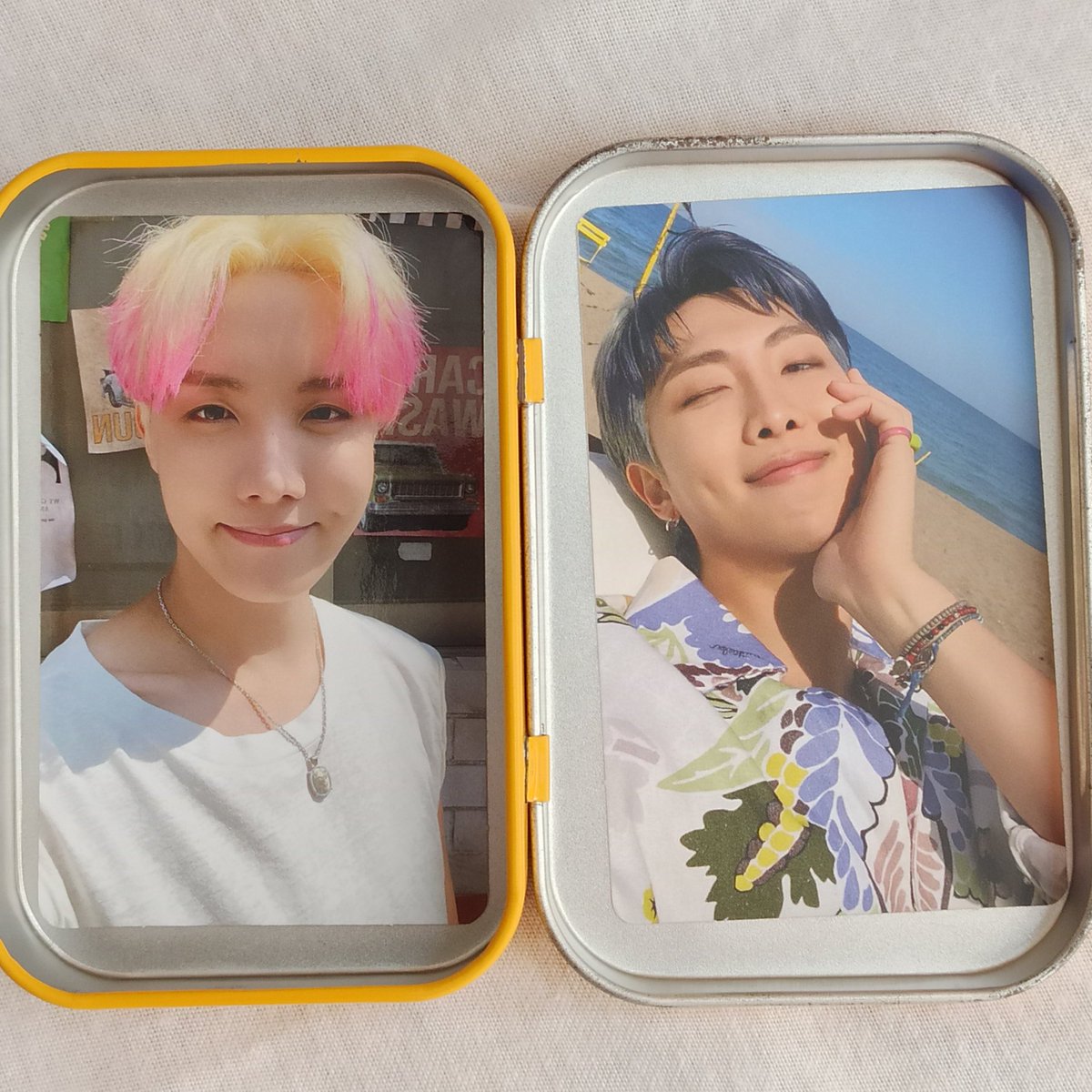 scarbelchior's tweet photo. VENDO esses dois xuxuzinhos, Nam e Hobi que estão intactos

CARDS
J-HOPE - BUTTER POB
RM - BUTTER PEACHES https://t.co/3aa2m01MgE