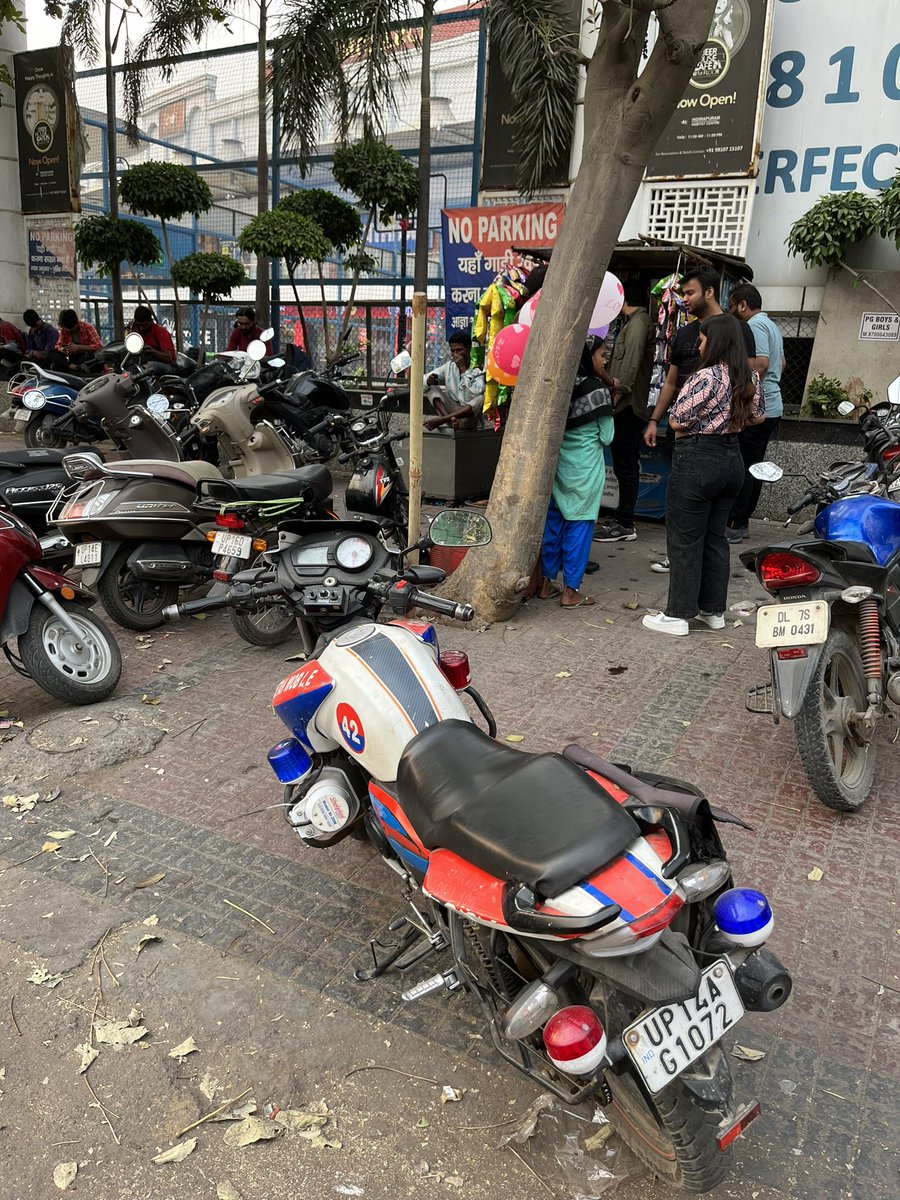 itsmerachit_'s tweet photo. Task failed successfully.
Happens only in #ghaziabad https://t.co/I21WPwGm2m