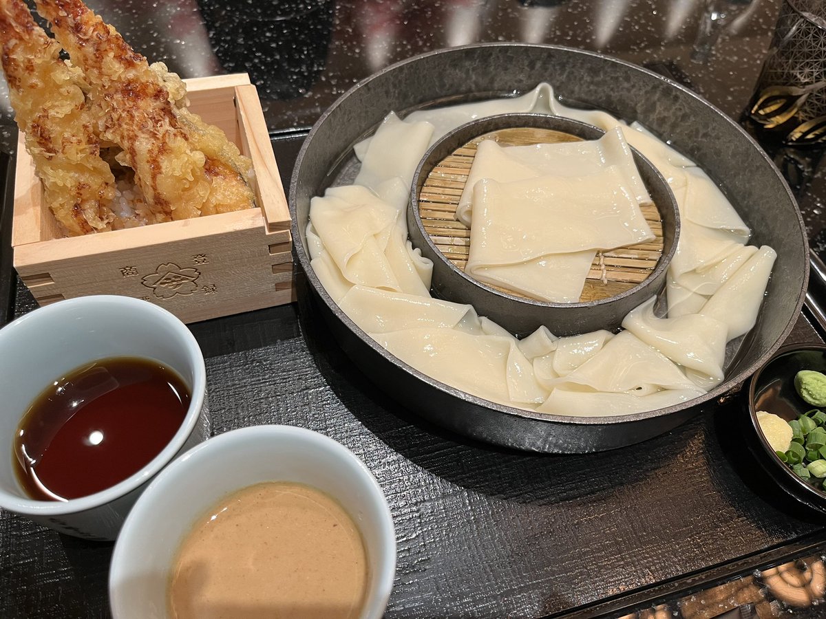 ChannelYohei's tweet photo. 久々に健康で文化的なご飯が食べられました🥺

#花山うどん羽田エアポートガーデン店 https://t.co/Bj9eNYEaF3
