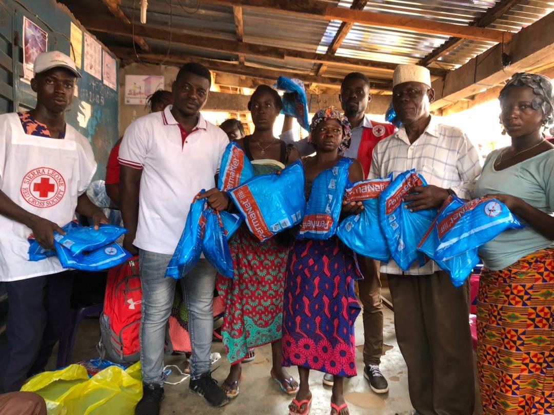slrcstoday's tweet photo. SLRCS through the @IFRC_DREF project has on the 14th March 2023 supported affected fire victims at #Funkia Goderich Community with insecticide treated bed nets to keep away malaria mosquitoes and reduce malaria related illnesses and deaths within the community. @IFRC_DREF https://t.co/MAEKuX7mbA