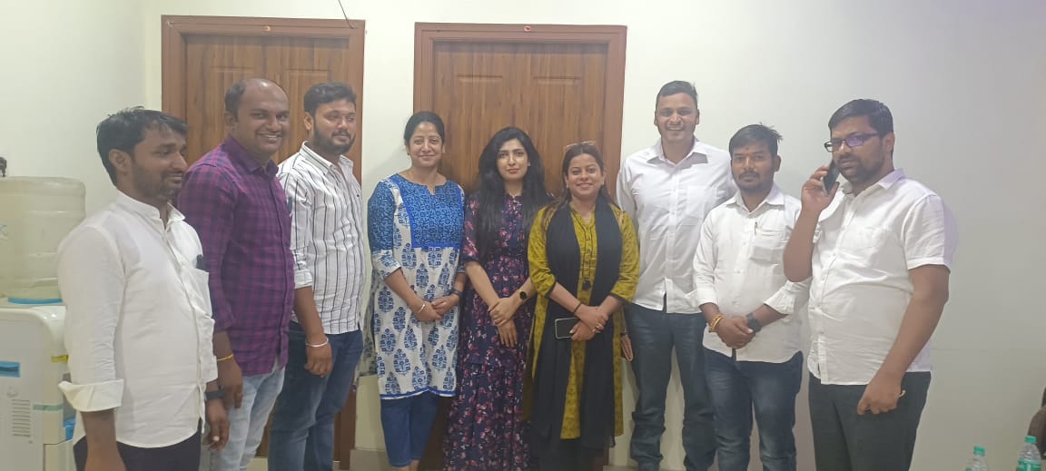 IYCTelangana's tweet photo. Conducted Telangana Youth Congress Social Media Interviews at Hyderabad by National Head  Social Media  @ManuJain_MJ ji Incharge @DwivediSurbhi ji @reshma_alamD Ji State Head Prasanth Jayala Ji ..
@srinivasiyc @Allavaru https://t.co/9ed3LovQHO