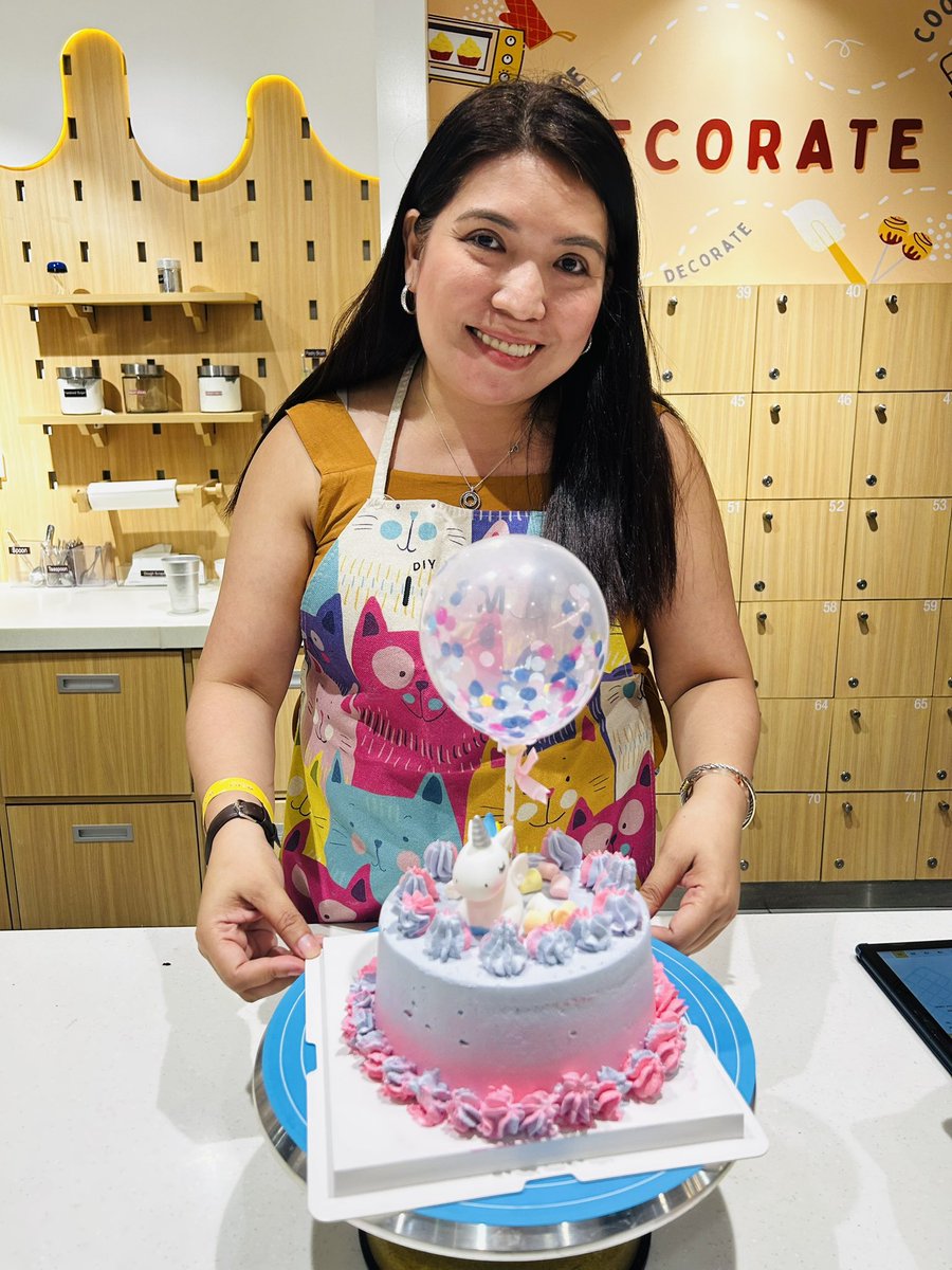 MerzyDonovan's tweet photo. Dahil #purplewednesday ngayon, here is a purple unicorn cake for you! 🎂🦄 https://t.co/FITeRQXPNE
