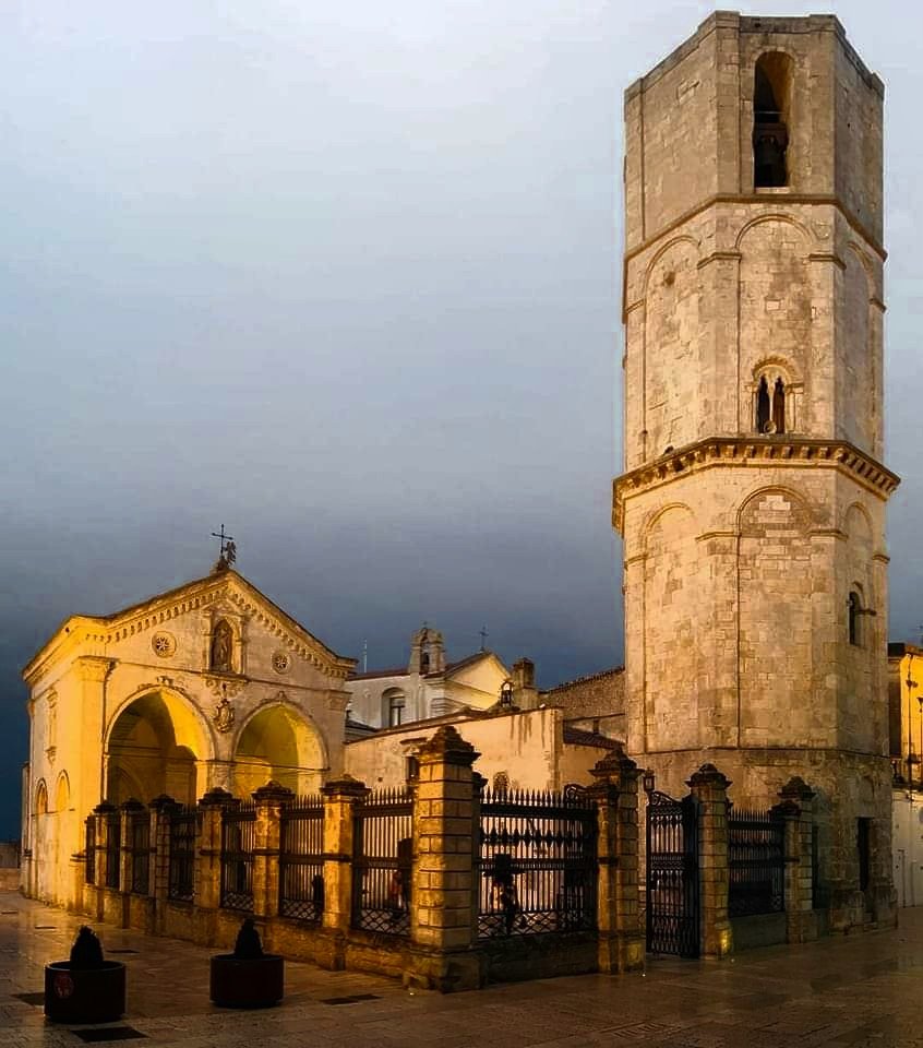 Borghi d'Italia:#MonteSanťAngelo in provincia di Foggia 😊