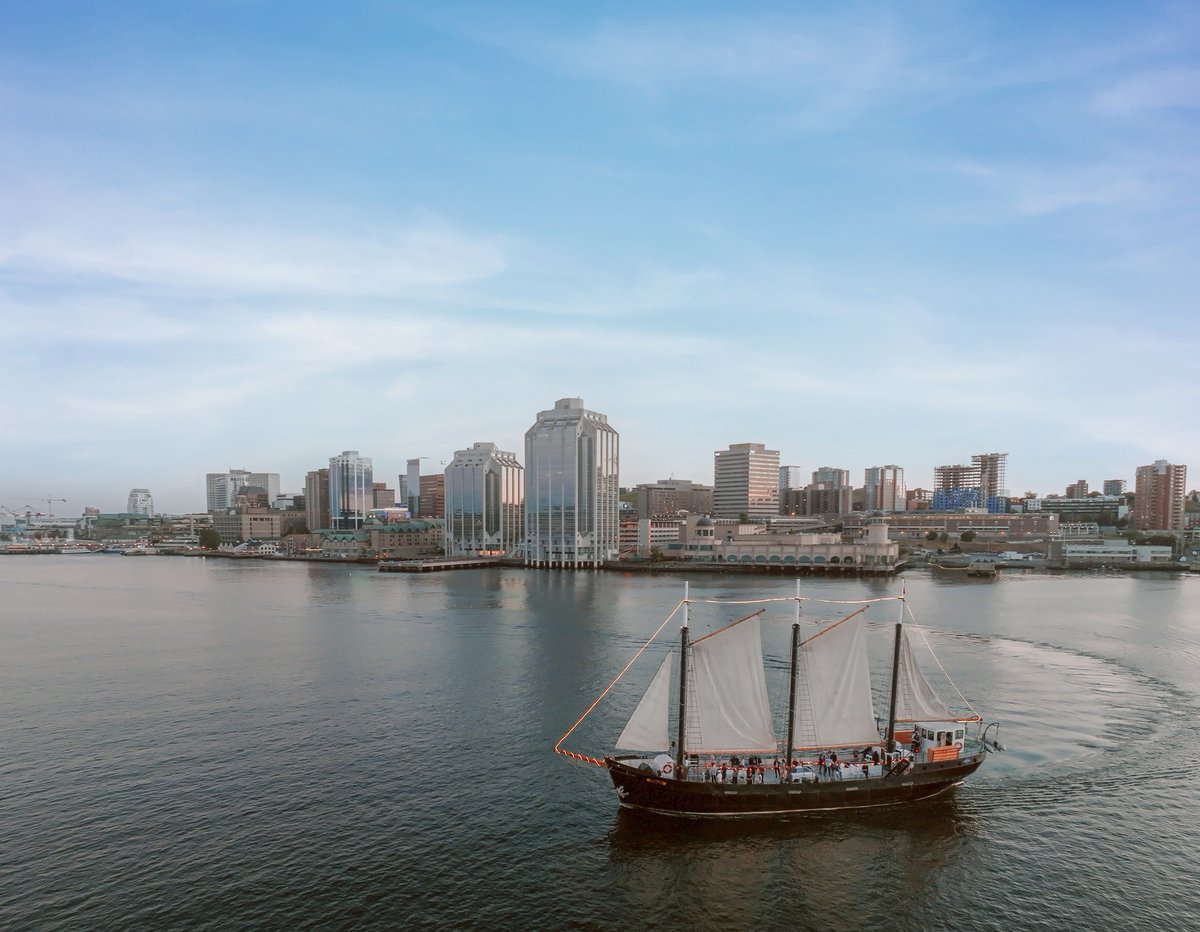 Picture yourself here 📷

📍 Port of Halifax, Nova Scotia (@portofhalifax)
⛵️ Tall Ship Silva (<a href="/AmbassatoursHFX/">Ambassatours Gray Line</a>)