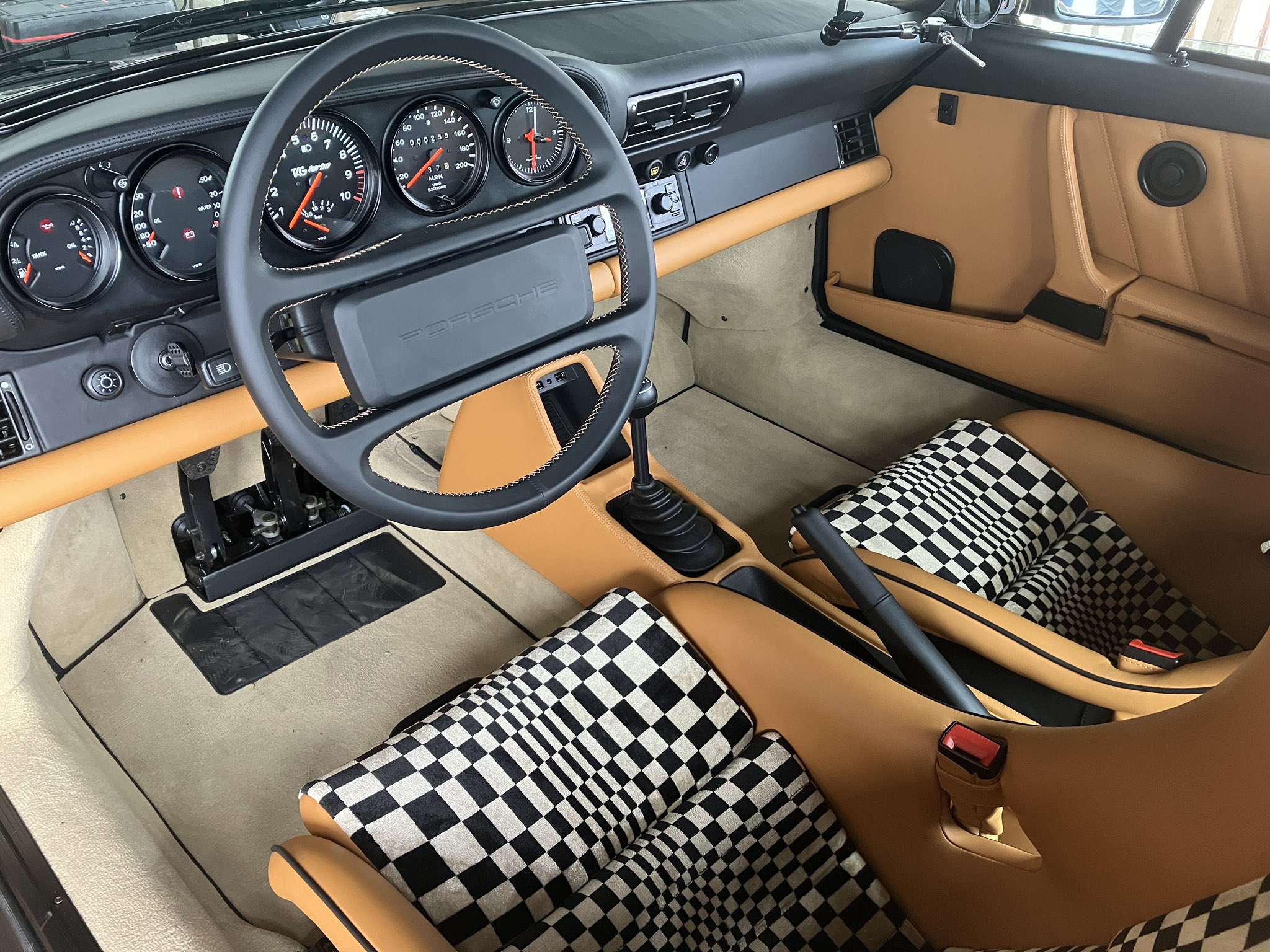 Porsche 930 seats online