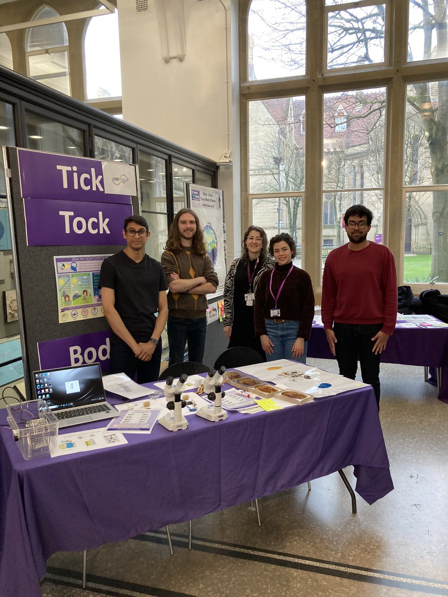 Day 2 of #BritishScienceWeek2023 in the @McrMuseum so busy I couldn’t finish this tweet! So great to chat circadian rhythms with enthusiastic students and visitors!