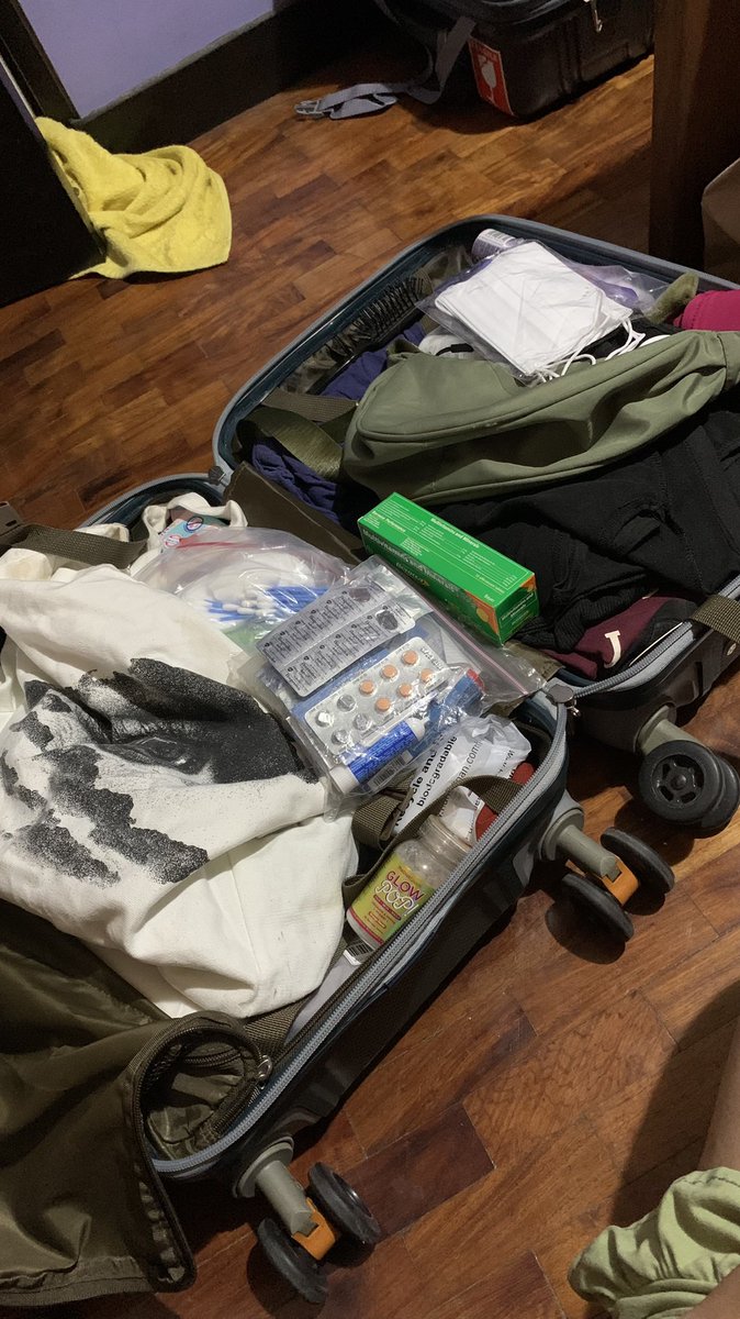 RT @harrypopz: Packing for Singapore! See you real soon @harry_styles https://t.co/1rWKEWtDSv