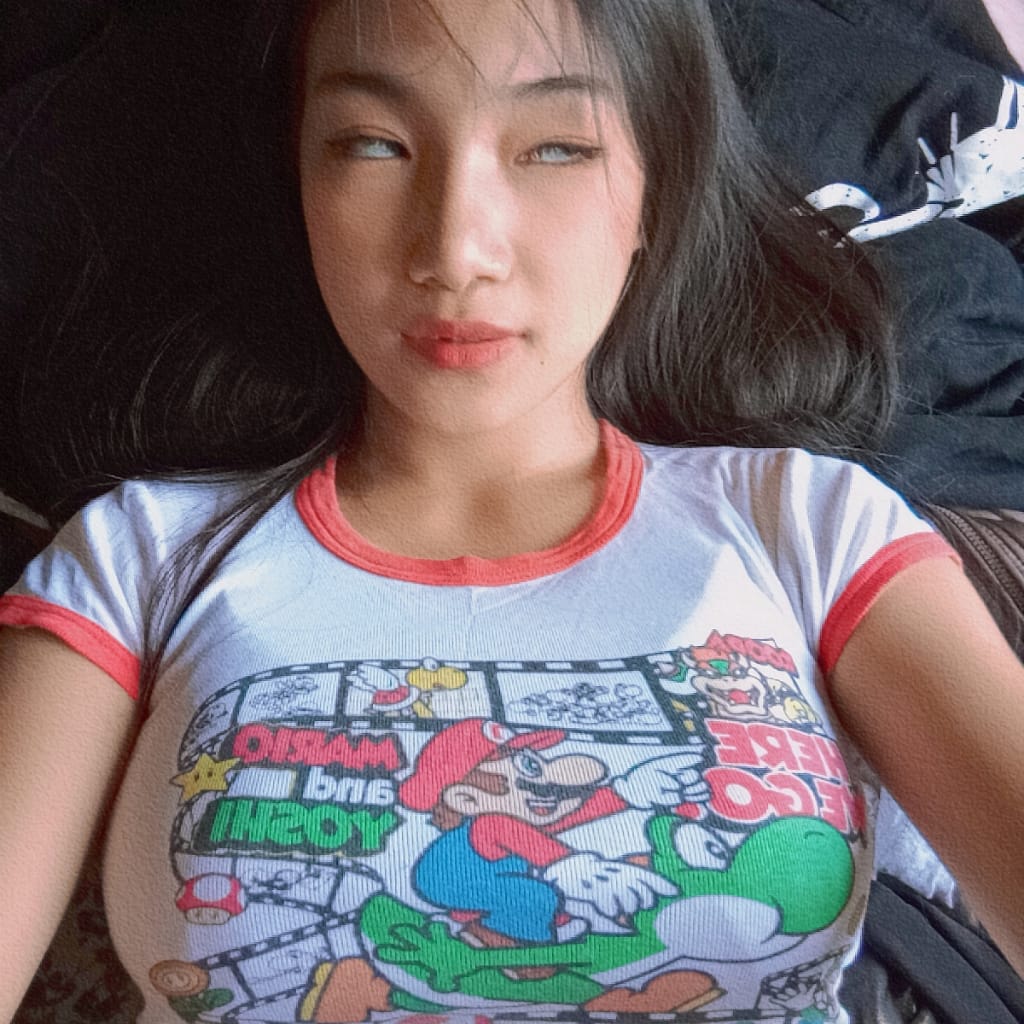 You breathe oxygen??? Wow,we have so much in common🤭🤭!!!
#selfie #restingbitchface #supermario
