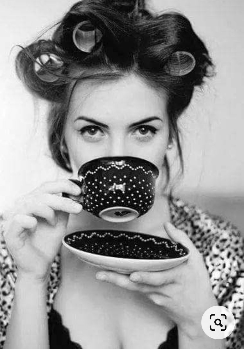 cinrui1's tweet image. Rise and shine Ladies! 🌄✈️ Time for some Tall, Dark and Delicious @Beard_Vet coffee to get you Motivated for your busy Day!! ☕🌹 #CoffeeTime #SupportVets