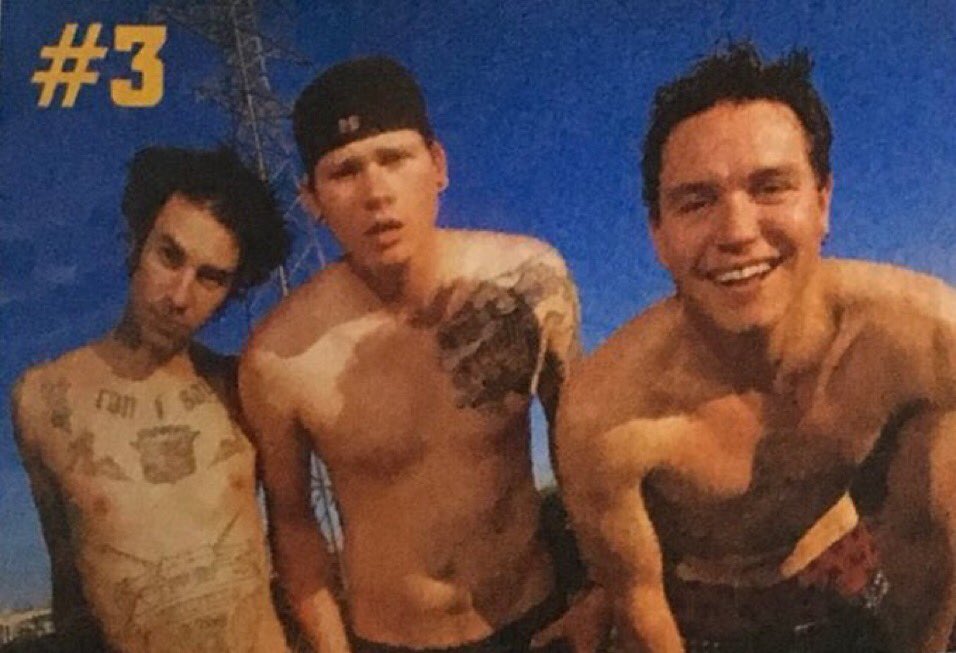 HAPPY BIRTHDAY TO MARK HOPPUS ONE OF THE GREATEST PERSON EVER 