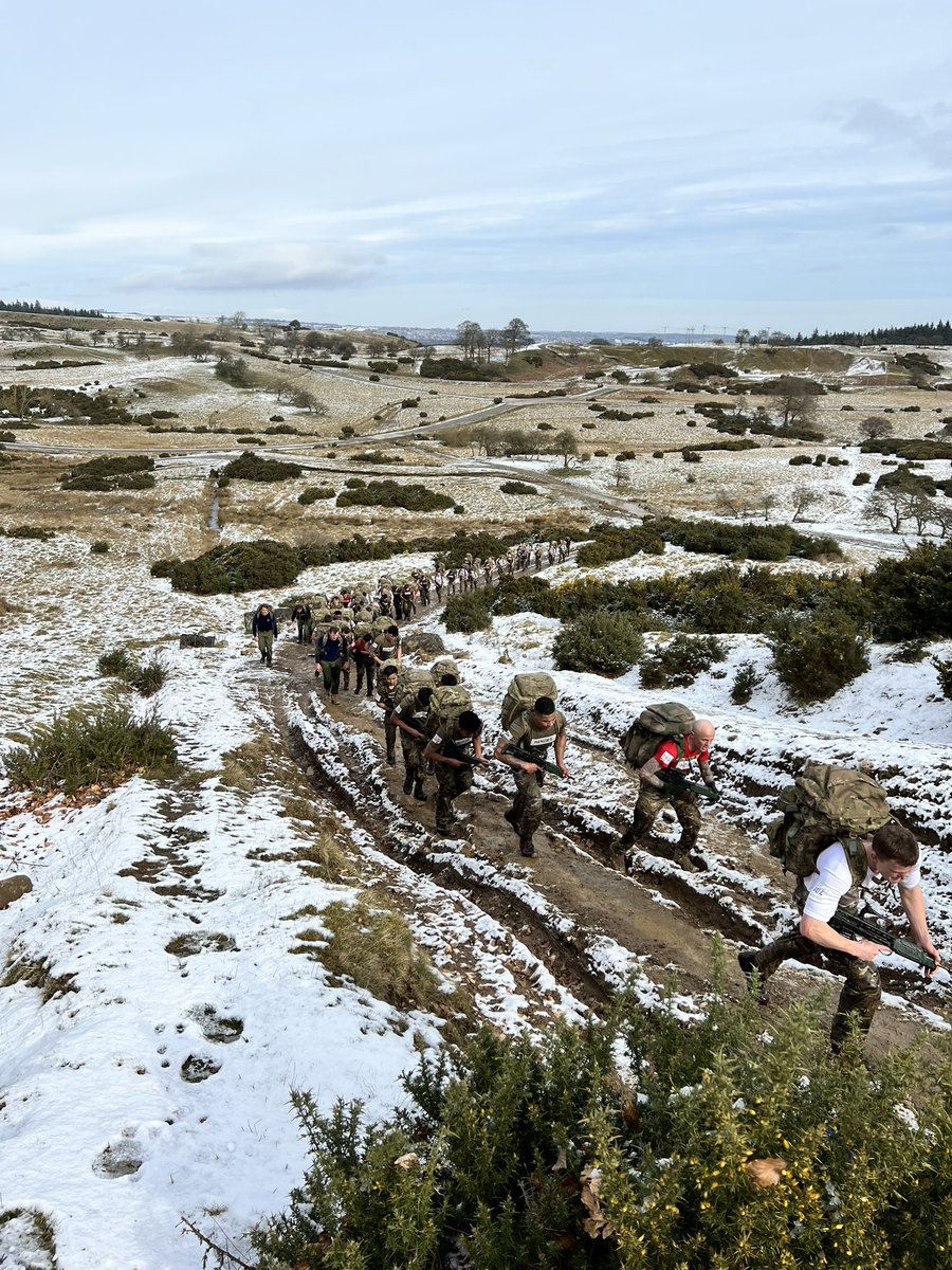 Foxy2Para's tweet photo. AAPPS 22.04 seen students take on the infamous PARAS 10 route. A tough 10 mile tab carrying 37lbs + water and weapon. 

80 remain on course. 

If it was easy, everybody would do it! https://t.co/2GfhQCeMYy