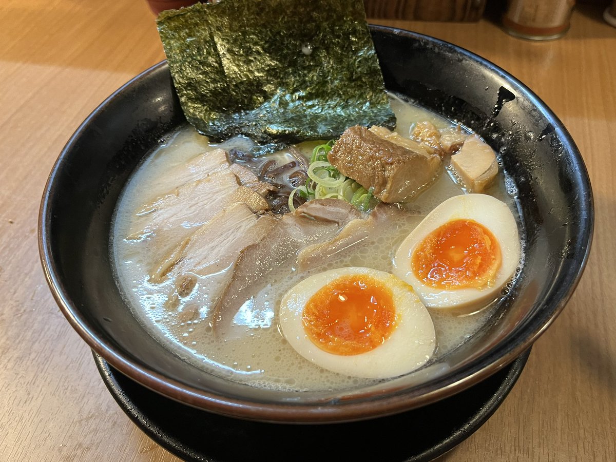 1番好きなとこの……らーめーん!!!🍜 