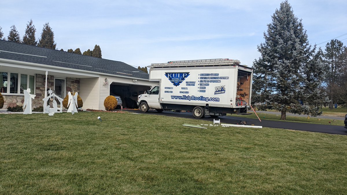 kulproofing's tweet image. Kulp Roofing &amp;amp; Construction, Inc., is a recognized GAF Master Elite roofing contractor—only  less than 3% of roofing contractors can claim this distinction. 

kulproofing.com/about-us/ #kulproofing #gaf #lehighvalley #poconos #tamaqua #quakertown