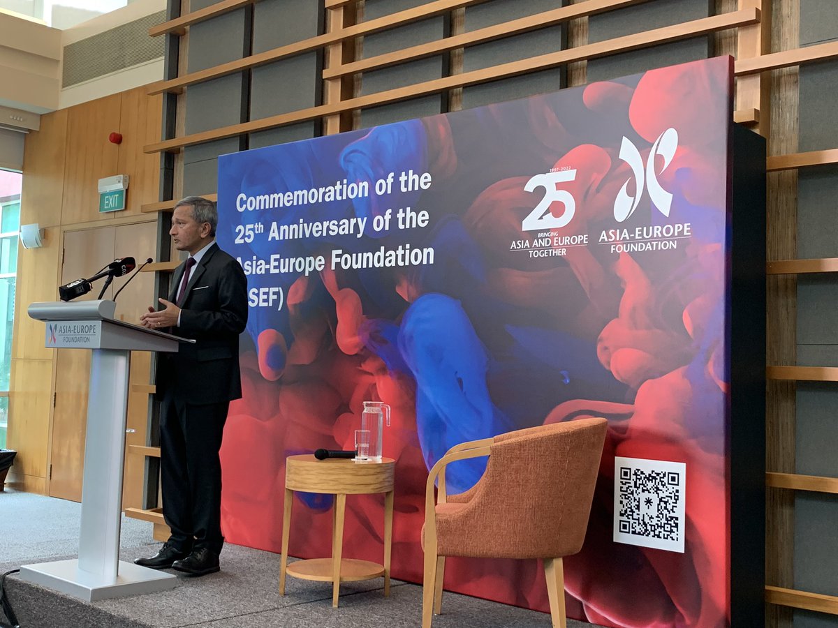 IwonaPiorkoEU's tweet photo. Happy birthday @aseforg 🎉 Delighted to celebrate with #ASEF governors & diplomats, in the presence of Minister @VivianBala, the 25th Anniversary of #Asia - Europe Foundation #ASEF25. Just as he said: Europe and Asia make natural partners! 🇪🇺🤝🇸🇬 https://t.co/YgaeU6BG3l