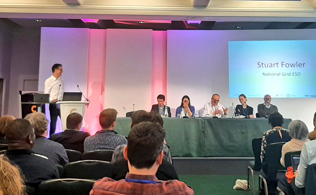 Session 2 @EnergyREV_UK summit - the role of #energysmartplaces in the UK Net Zeto Future chaired by David Shipworth, with @jessbritton11 @jjeh102 @TMorstyn Louise Alter @EQUANS_UK Stuart Fowler @NationalGridESO @innovateuk @UKRI_News