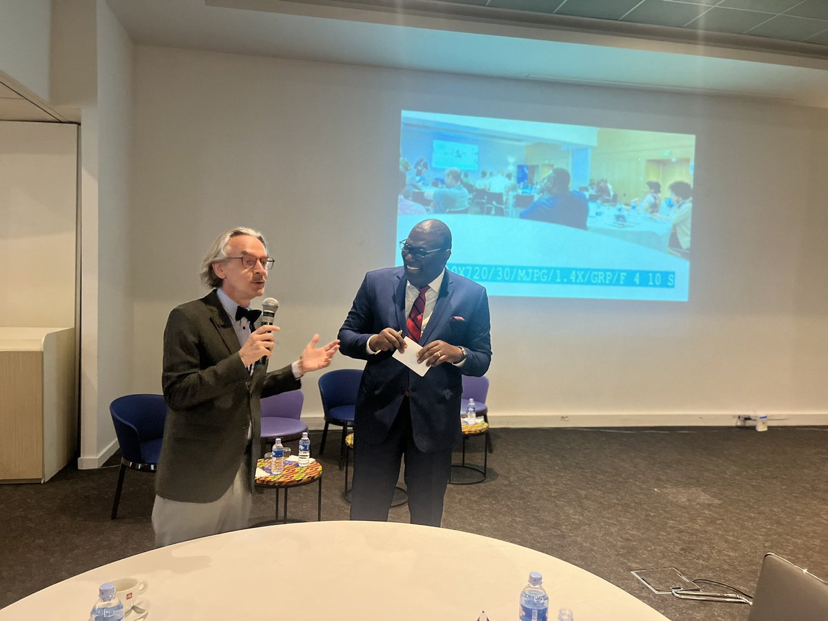projetSUCCESS's tweet photo. Pr Mamadou SAMBA, Dir. Gen. Santé de @Santeci rappel son soutien et son engagement à la lutte contre le #cancer du col de l’utérus et l’importance des soins intégrés à l’occasion de l’atelier du #projetSUCCESS à Abidjan #cervicalcancerprevention https://t.co/2B69Uh9HM5