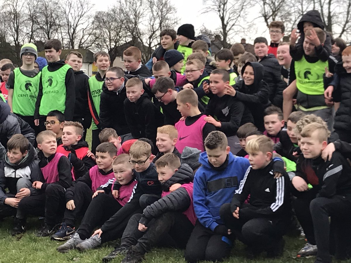 CarnbroePS's tweet photo. Carnbroe and Sikeside Primary 7 having a great time at CHS rugby event. ๐@SikesidePS https://t.co/bvWOqFiV5H