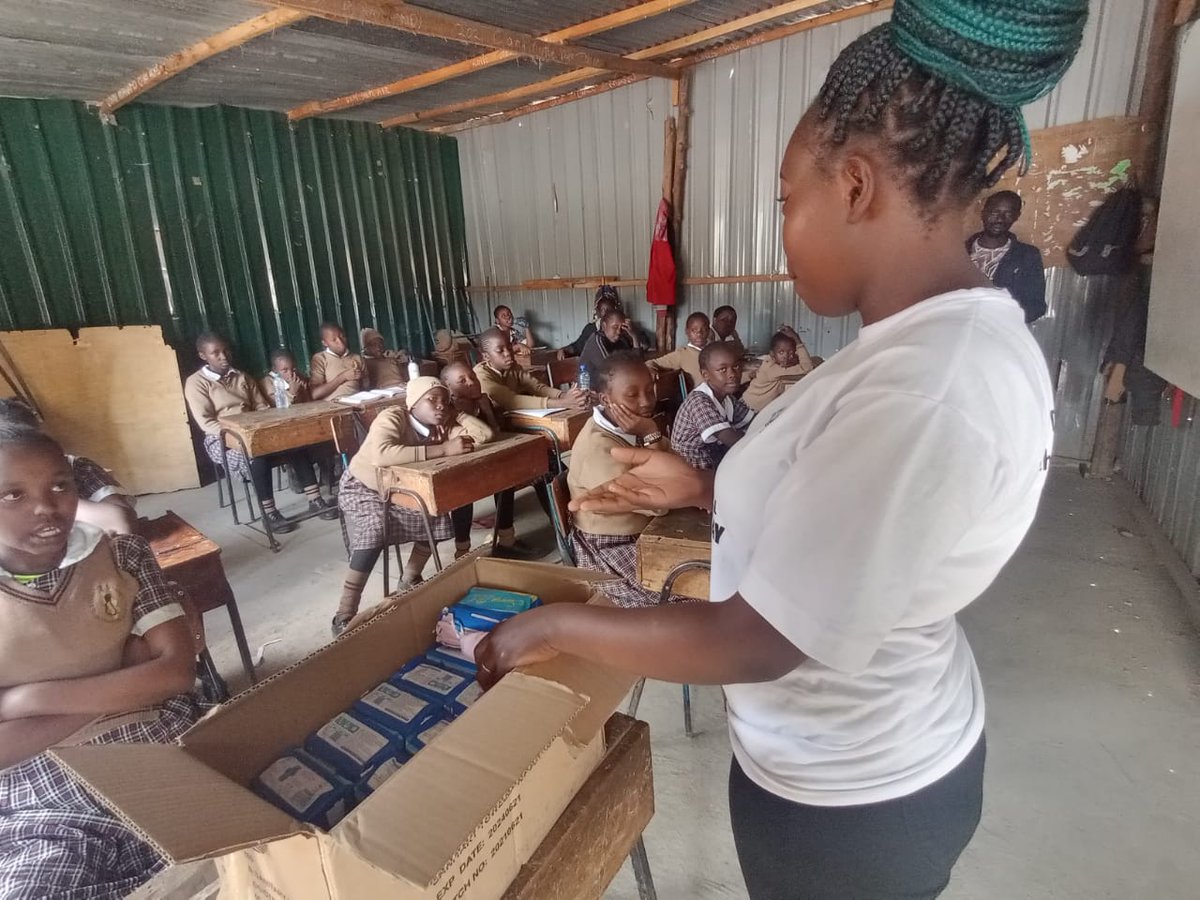 mpi_kenya's tweet photo. Girls United today comes through for the young girls at Mama Africa, Mathare. We celebrate all the women and girls worldwide through SRHR.#myflowmypride #IWD2023 #Girlsunited https://t.co/SvhszM5pkc