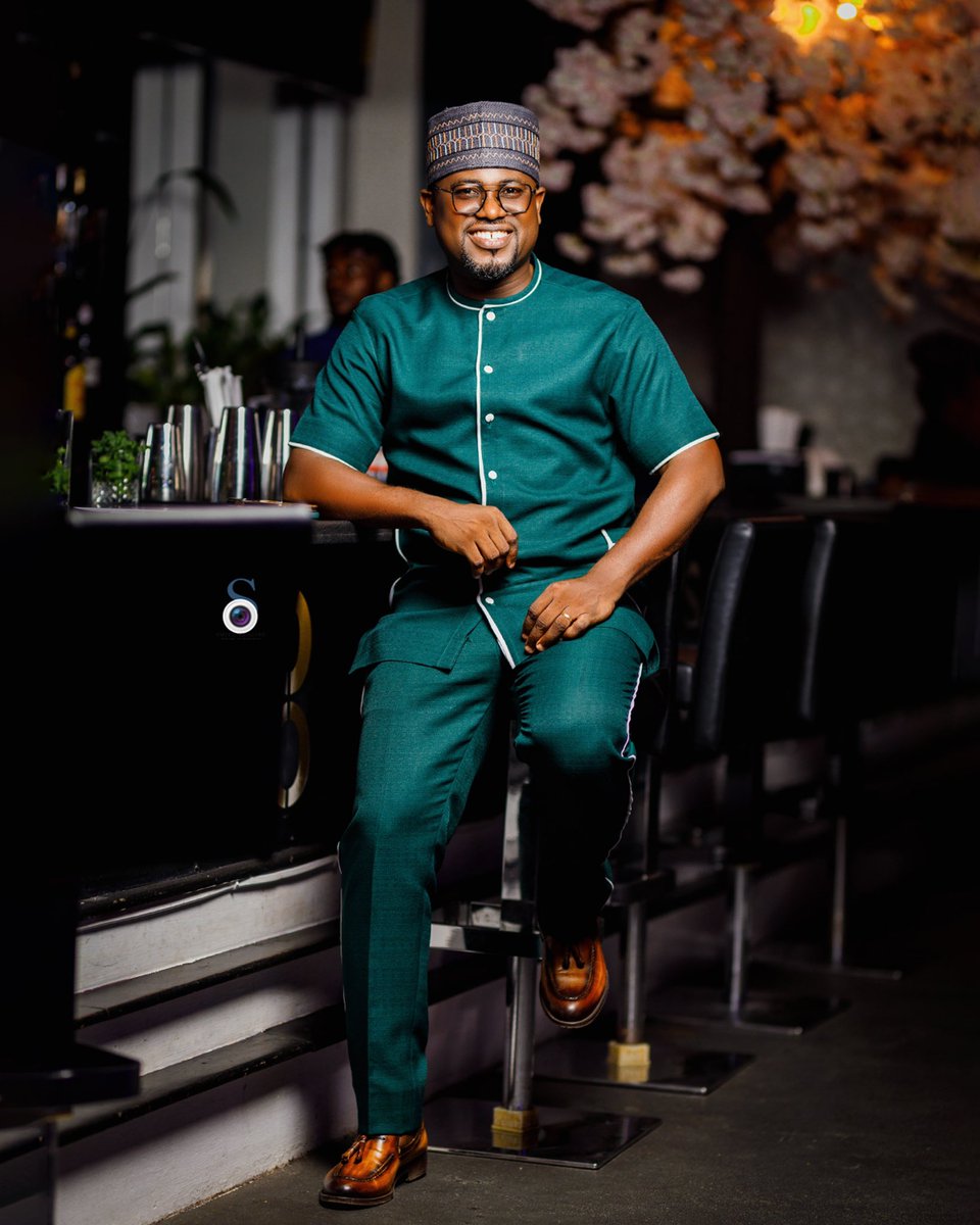 The man who has the ability to contemplate and act productively using knowledge, experience, understanding, common sense, and insight…. <a href="/abeikusantana/">AbeikuSantana</a> 👑
#leader #leadership #mentor #inspiration  #wisdom #abeikusantana 
.
📸: <a href="/smith_imaging/">Smith Imaging</a> 
#celebrityphotographer #smithimaging