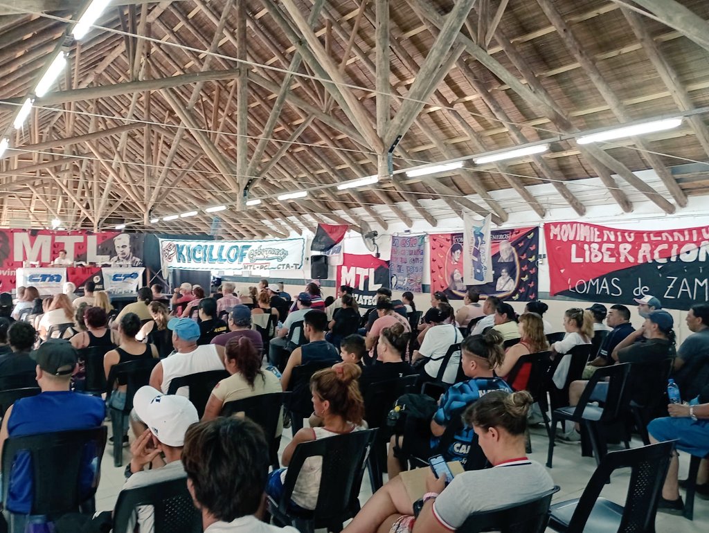 Ayer en el encuentro del #MTL de la provincia de Buenos Aires, recibimos al compañero <a href="/Carli_Bianco/">Carli Bianco</a>, Jefe de Asesores del Gobernador <a href="/Kicillofok/">Axel Kicillof</a>