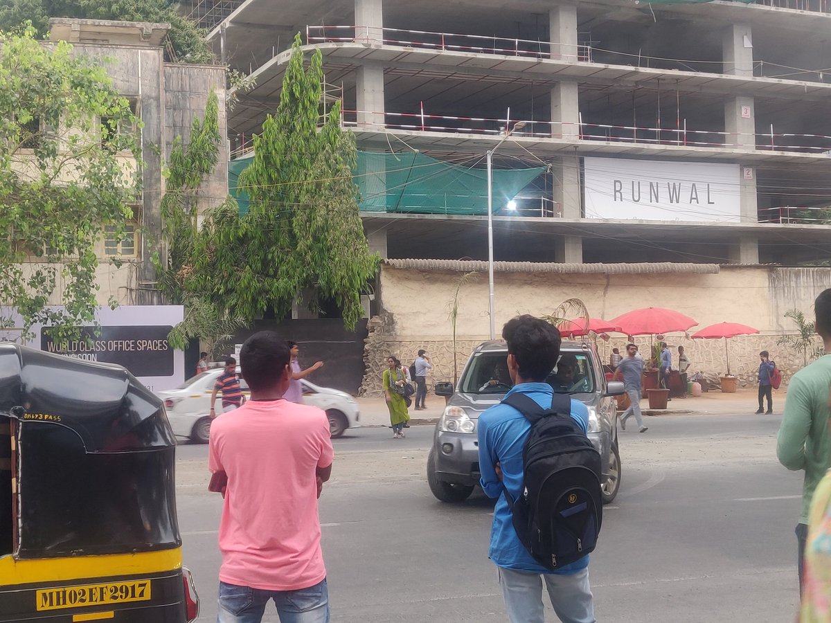 Chefvishalbhat1's tweet image. Thank You Mr. Parag Alavani &amp;amp; Mumbai RTO on taking action and stopping illegal road work of creating devider and blocking U-turn... This will help free flow of traffic