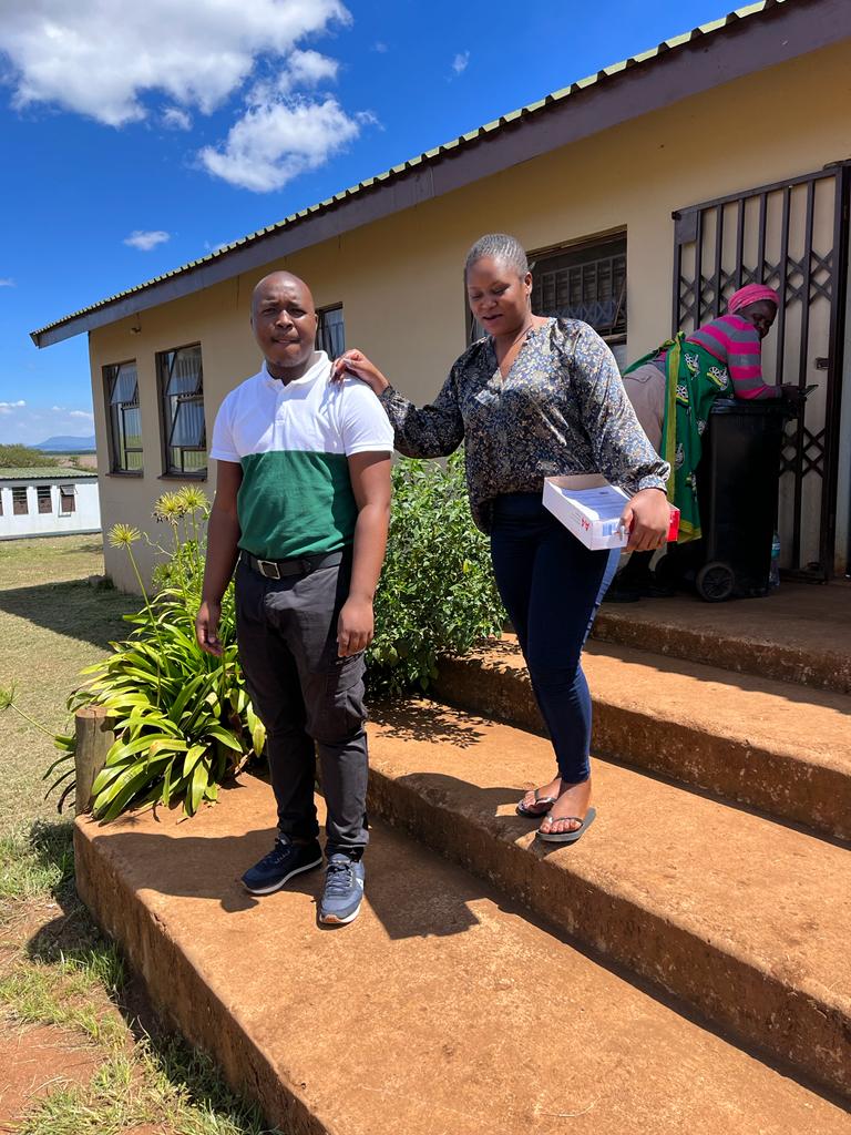 Swellihle's tweet photo. Teachers at work https://t.co/Pt0frWIasQ