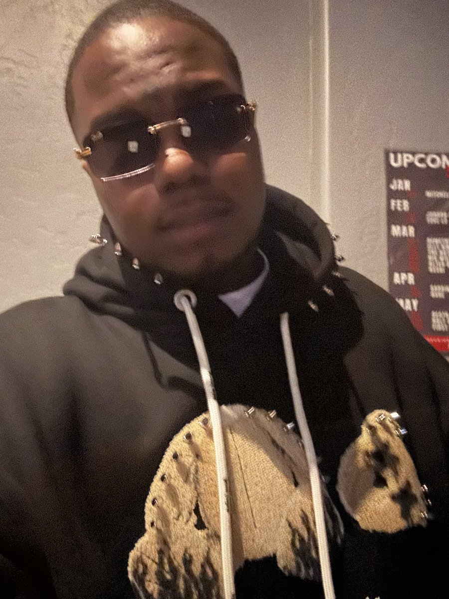 StayReady_TV's tweet photo. #OTF 🖤 https://t.co/A5FAUtB6qb