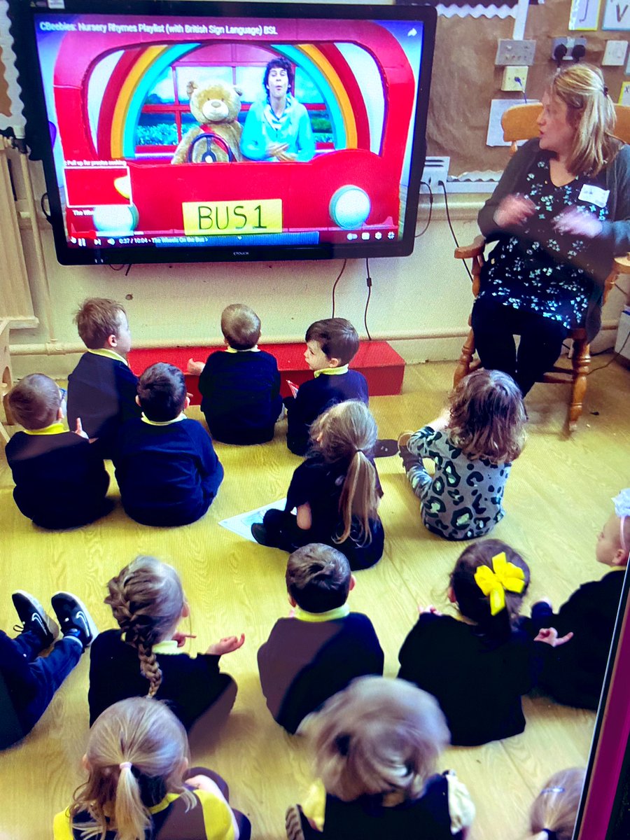 This morning we have been learning about British sign language. We had a lovely assembly discussing the importance of using sign language before having a go ourselves. @fcwpa @MrElliott01