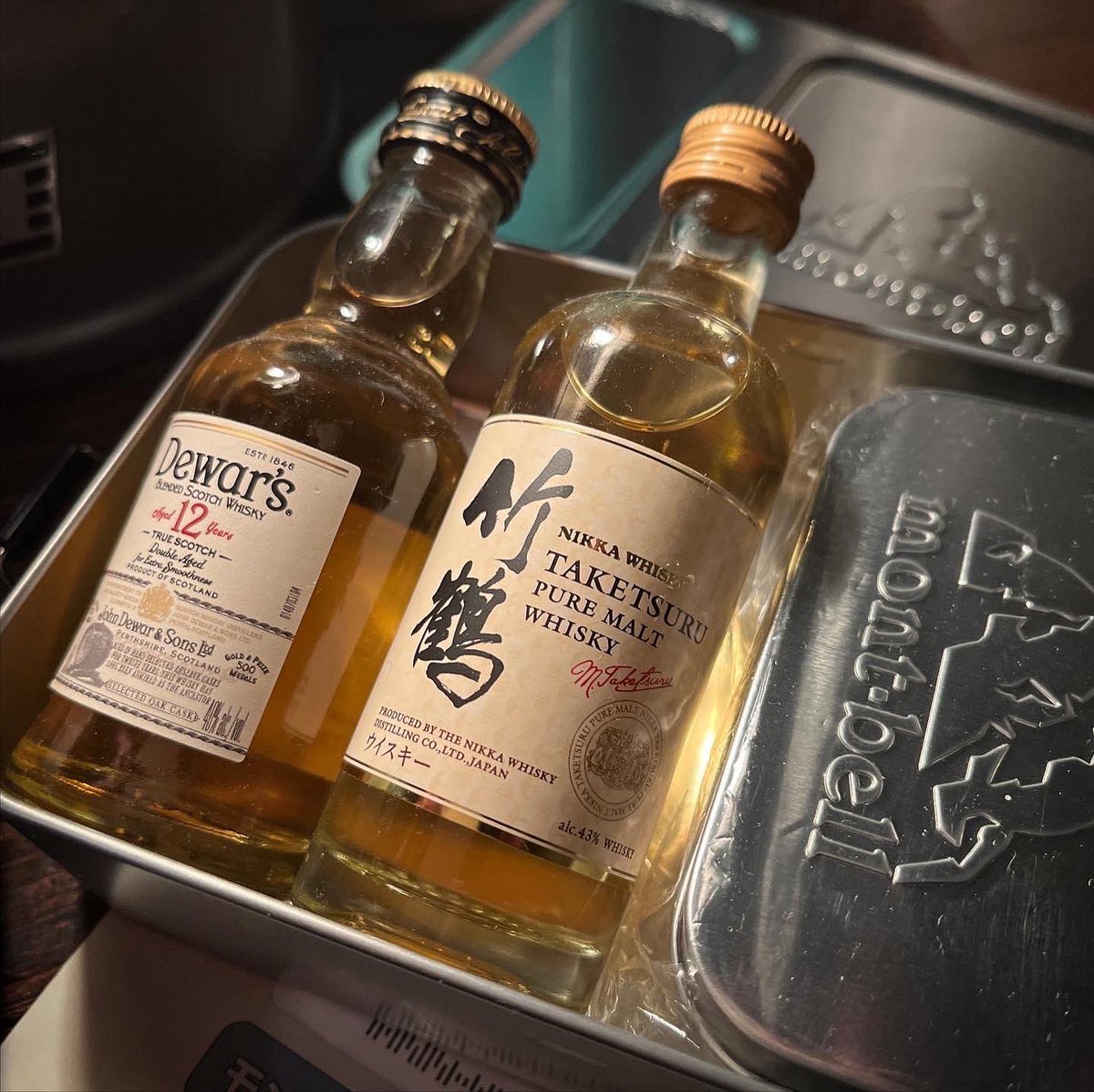 seawave1969's tweet photo. 今夜もおつかれマンモス🦣

ビーパルの付録。
とりあえずミニボトル入れてみた(笑)

ダメ？？

#せんべろ 
#センベロ

#竹鶴
#伊達
#japanesewhisky 
#japanesefood 

#whisky 
#whiskey

#bepal付録
#ビーパル付録モンベル
#モンベル
#montbell 
#モンベル男子 https://t.co/jc6qJnBrqV
