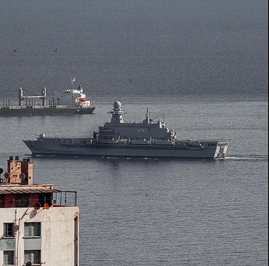 WarshipCam's tweet photo. Algerian National Navy amphibious transport dock ANS Kalaat Béni Abbès (L-474) in Oran, Algeria - posted March 15, 2023 #anskalaatbéniabbès #l474
SRC: INST- fouad_boukra https://t.co/RxmvW0V3gV