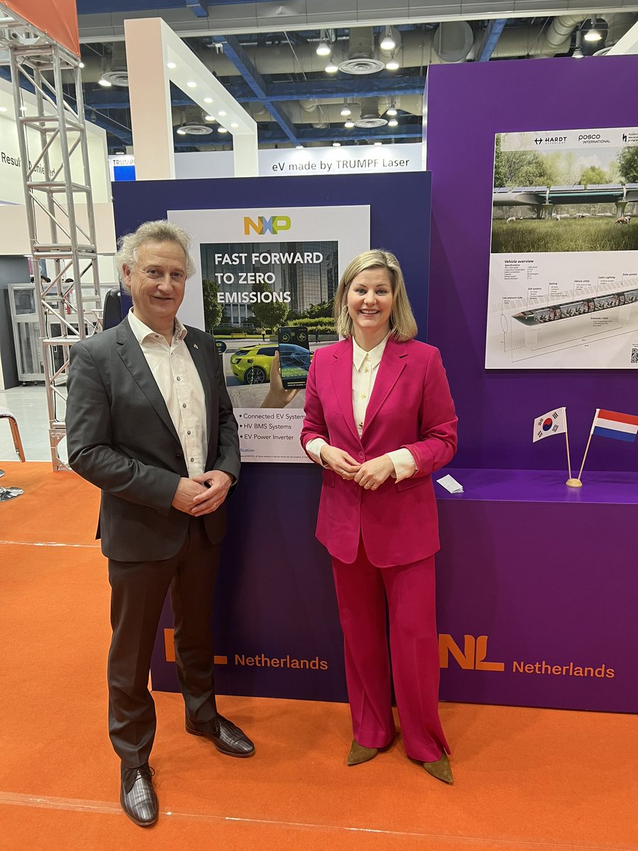 Great to participate in Dutch trade mission to South Korea with  Minister <a href="/LSchreinemacher/">Liesje Schreinemacher</a> @IngridThijssen <a href="/VNONCW/">VNO-NCW</a> . Was impressed by autonomous driving at Hyundai. Nice to promote <a href="/NXP_Auto/">NXP Automotive</a> battery management chips, applied by 16 of the top 20 car makers globally #NlinKorea