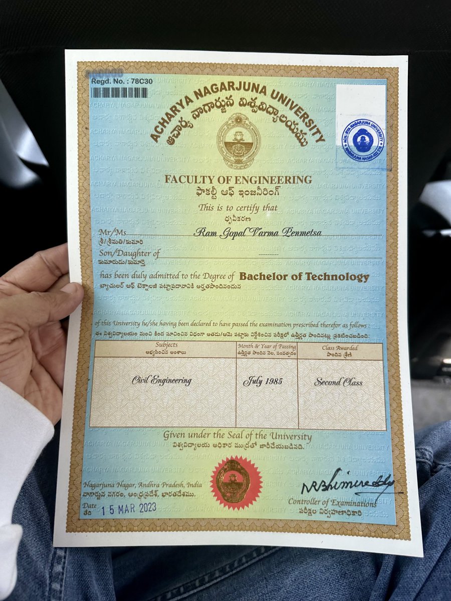 RGVzoomin's tweet photo. Super thrilled to receive my B tech degree today 37 years after I passed , which I never took it in 1985 since I wasn’t interested in practicing civil engineering..Thank you #AcharyaNagarjunaUniversity 😘😘😘Mmmmmmuuaahh 😍😍😍 https://t.co/qcmkZ9cWWb
