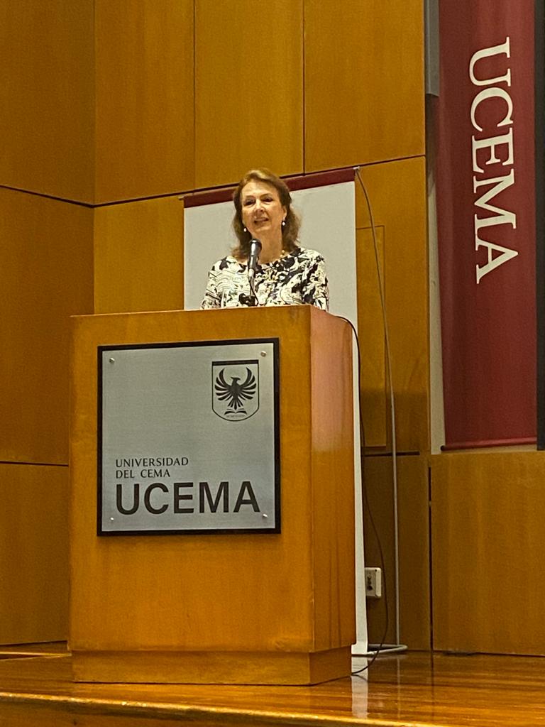 Ya comenzamos con el "ciclo de seminarios en derecho."
DIVERSIDAD Y LIDERAZGOS. EXPERIENCIA Y VANGUARDIA.
En <a href="/ucema_abogacia/">Club de Abogacía UCEMA</a>