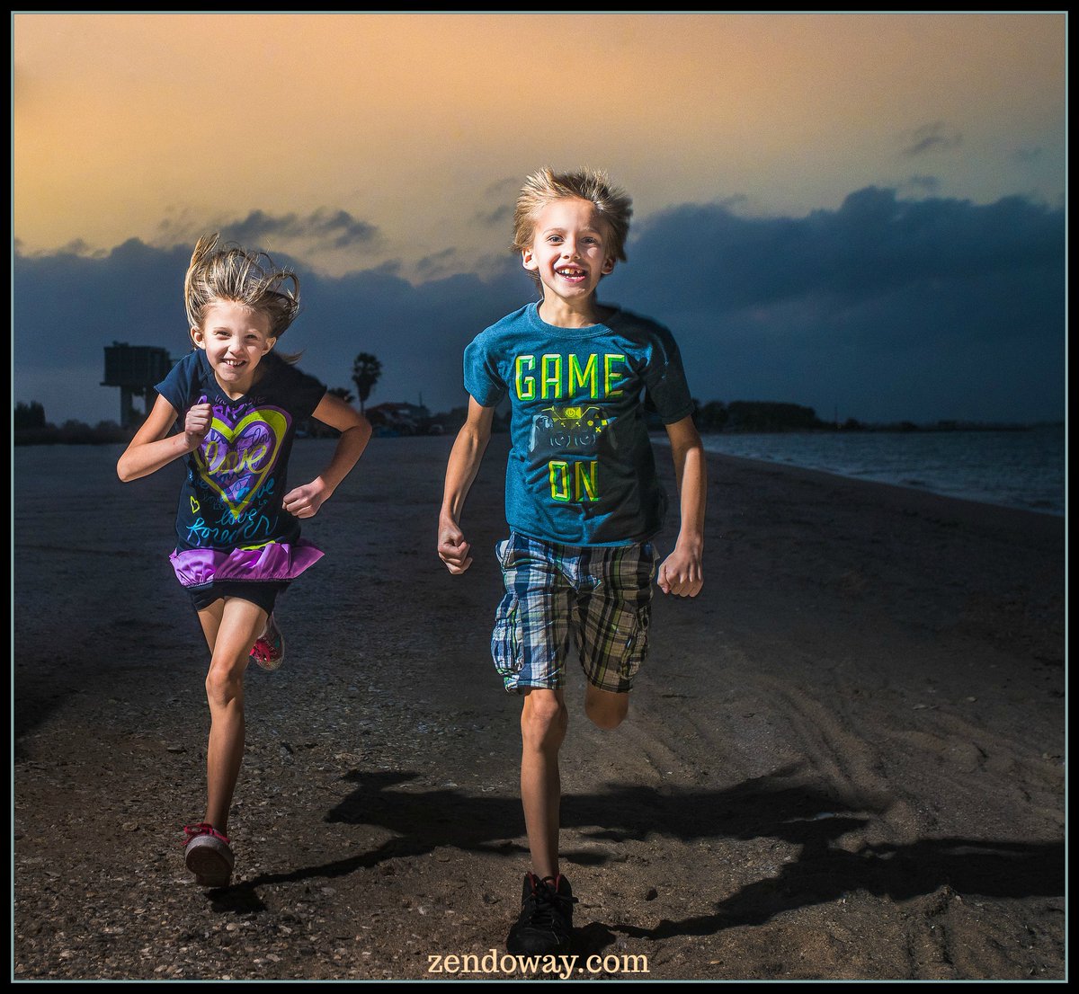 kerrywekelo's tweet image. Are you concerned about how much time your child spends plugged in? Develop a plan for screen time that includes unplugging. #unplugged #unplugging