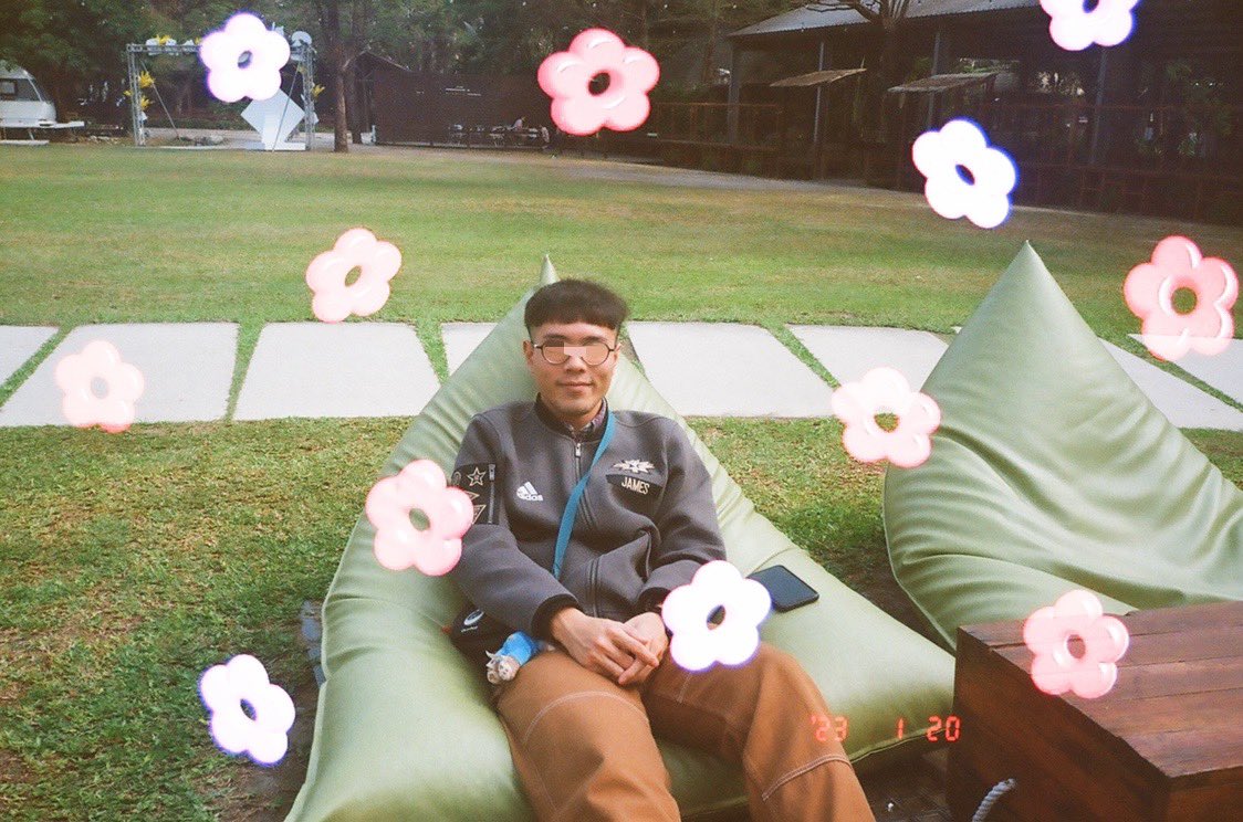 Just pass the New Hire certification a few days ago, now let me take a break and have a nice rest with someone, enjoy each other!!
就在幾天前，終於考過非常之艱難的新人考試了，最近可以好好放鬆一下，希望可以好好休息一下下，與朋友們一起同樂。
#單男 #NTR #人妻