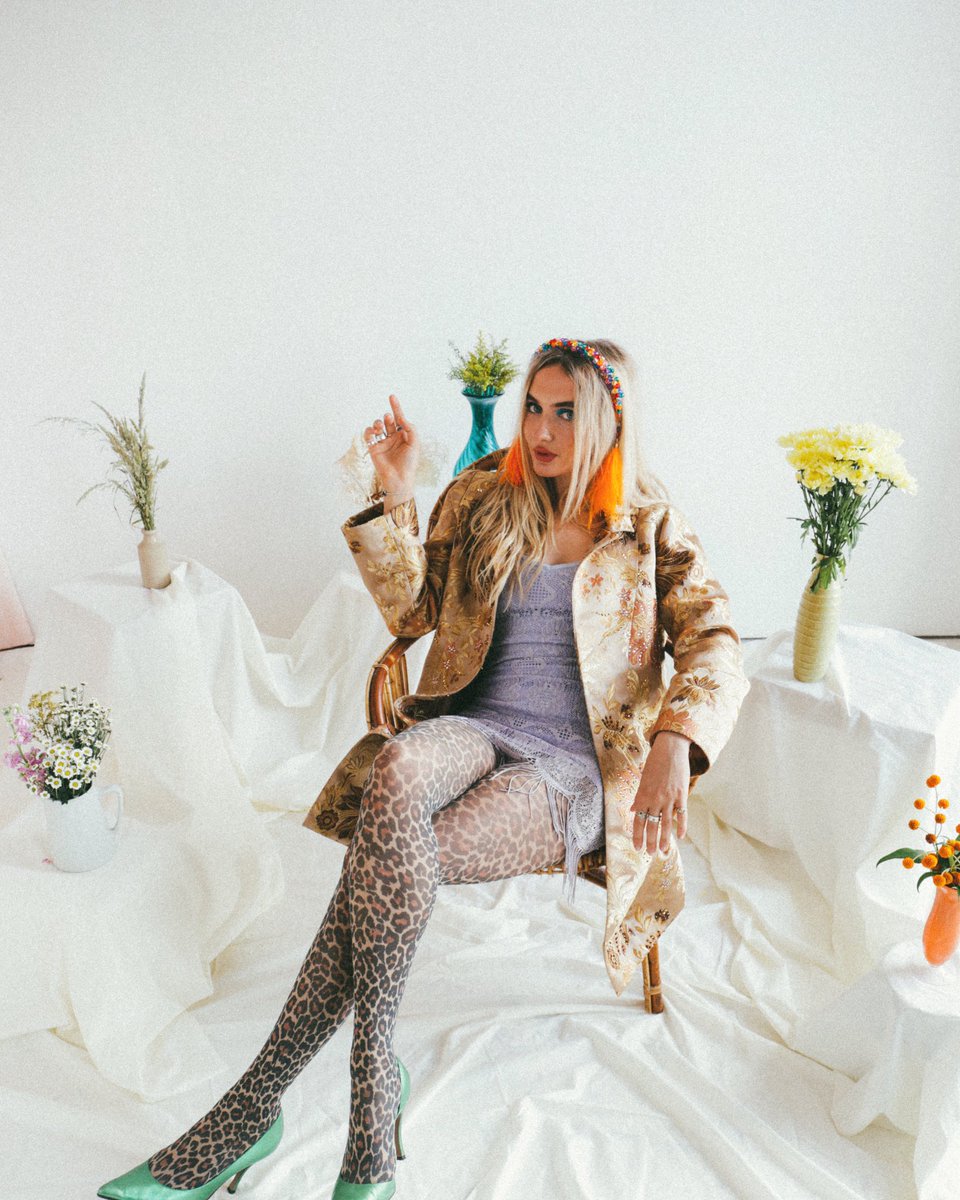 Kind of feel like Cruella

outnow.io/t/ae6vi3?fbcli…