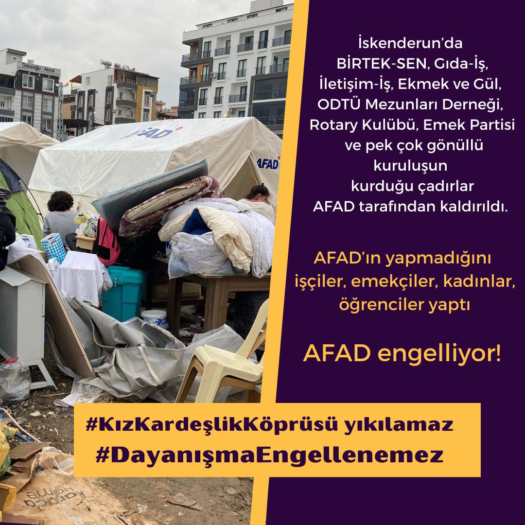 EmekMersin's tweet photo. İskenderun'da BİRTEK-SEN, GIDA-İŞ, İLETİŞİM-İŞ, EKMEK ve GÜL, ODTÜ mezunları Derneği, Rotary kulübü, Emek Partisi ve pek çok gönüllü kuruluşun kurduğu çadırlar 
#KızKardeşlikKöprüsüYıkılmaz
#dayanışmaengellenemez https://t.co/ti7FRTxhqz