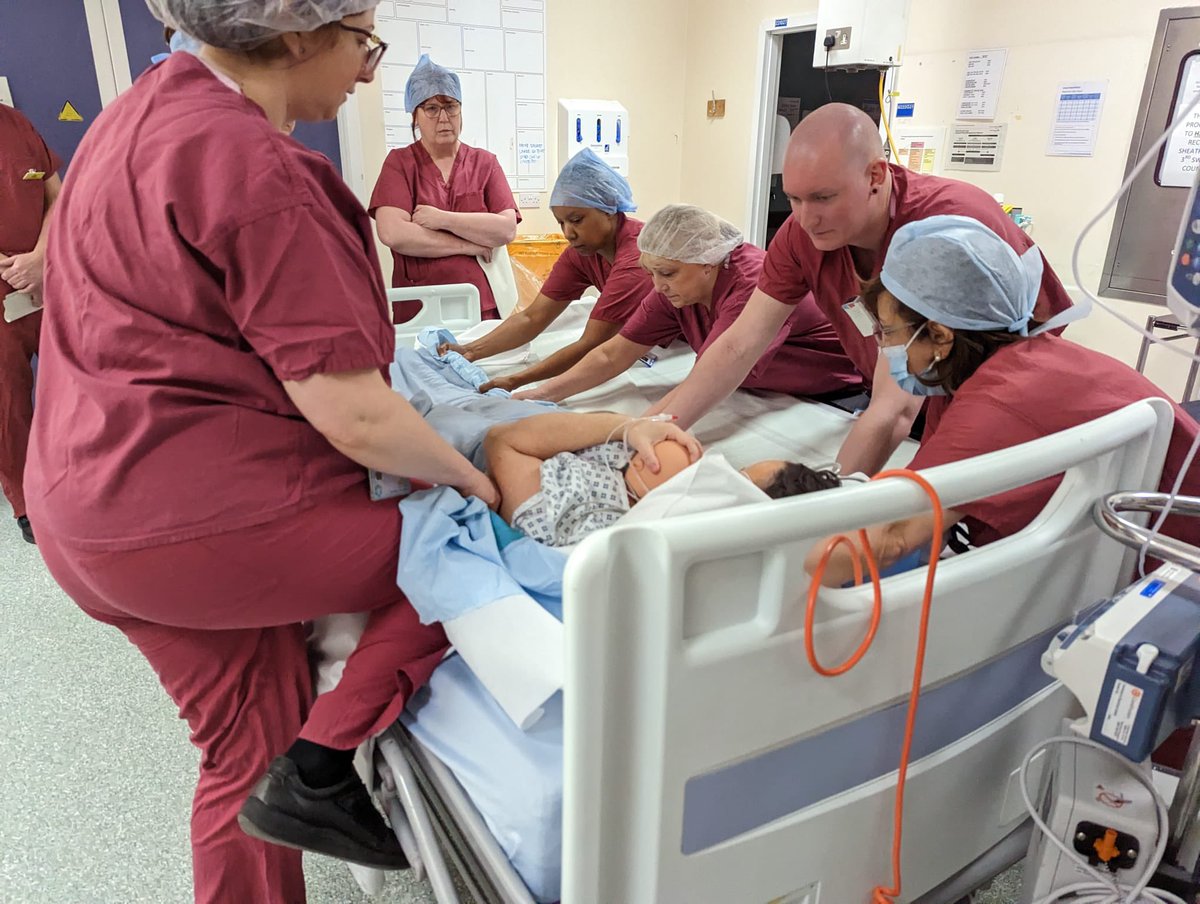Fantastic MDT representation for our simulation of skin to skin contact during lateral transfer today #RealMidwivesofWalsall #walsallandproud #qualityimprovement #safematernitycare <a href="/MegSchubertNHS/">Megan Schubert</a> <a href="/loflahertymw/">Leanne O’flaherty</a> <a href="/abyepes/">Ana Yepes</a> <a href="/josellwright/">Joselle Wright</a> <a href="/charlec17/">Carla Charles</a>