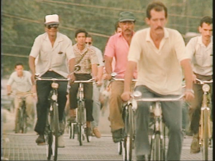 2/2 It's called «Velorution: One City's Solution to the Automobile» by @Patrick_Besch.
I bet neither the documentary maker, nor the citymakers in the video expected bicycles to disappear from #Cuba island.

Is this documentary available online?