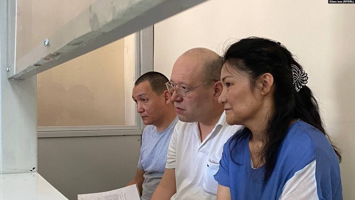 Ardak_Bekten's tweet photo. 1/6
On March 14, 2023, the Supreme Court acquitted Zhanmurat #Ashtaev, a #politicalprisoner from the city of #Shymkent, in a politically motivated criminal case under Article 272 part 2.3 (“participation in mass riots” and “calls for active disobedience to the lawful demands https://t.co/yHXqvVbM1b