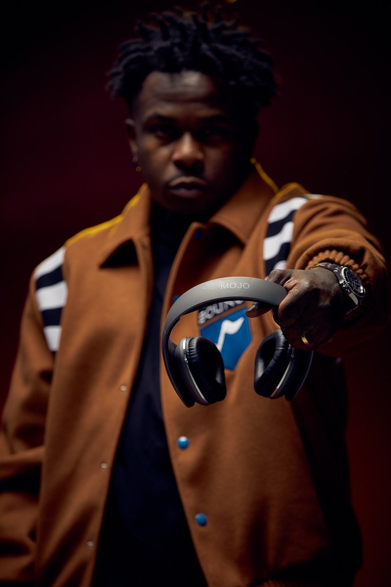Didibofficial's tweet photo. J’investis dans le son.. je m’écoute dans mon propre Casque.
Abidjanais pas parisien pas monégasque. 

Les Casques Mojo seront disponibles en Avril Soyez prêts. SHOGÜN EN LIGNE https://t.co/4Wif7IwksN 🥷

📸 : Big Tony Santana https://t.co/ZmTlNRBjPw