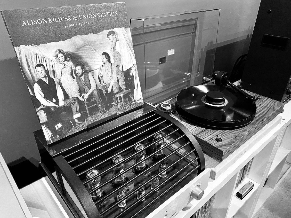 What a great album. And a great sounding album as well.

Alison Krauss &amp; Union Station
Paper Airplane (2011)

<a href="/AlisonKrauss/">Alison Krauss</a> #alisonkraussandunionstation #vinylrecords <a href="/RockSolidShow/">RockSolid</a>