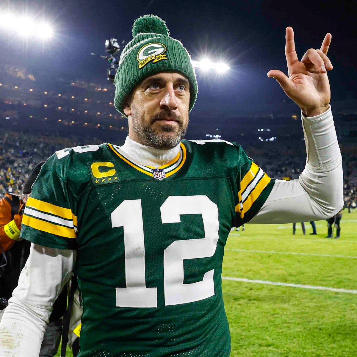 NFLUKIRE's tweet photo. "I love you Green Bay... We'll meet again."

Aaron Rodgers says goodbye. https://t.co/p8BvYdPybF