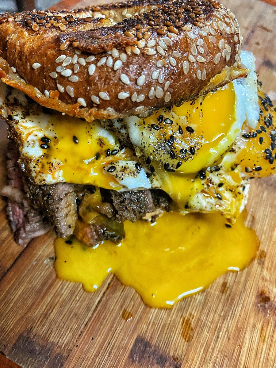 BorderBangerBBQ tweet media