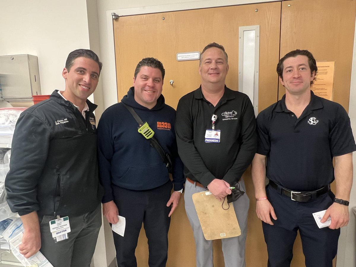 LindsayDClukies's tweet photo. Thank you to @STLFireDept for joining in our PEM trauma simulation today! We appreciate everything you do for our patients! @PemWashu #stlfd #stlouisfire #teamworkmakesthedreamwork https://t.co/wSsskiOlFz
