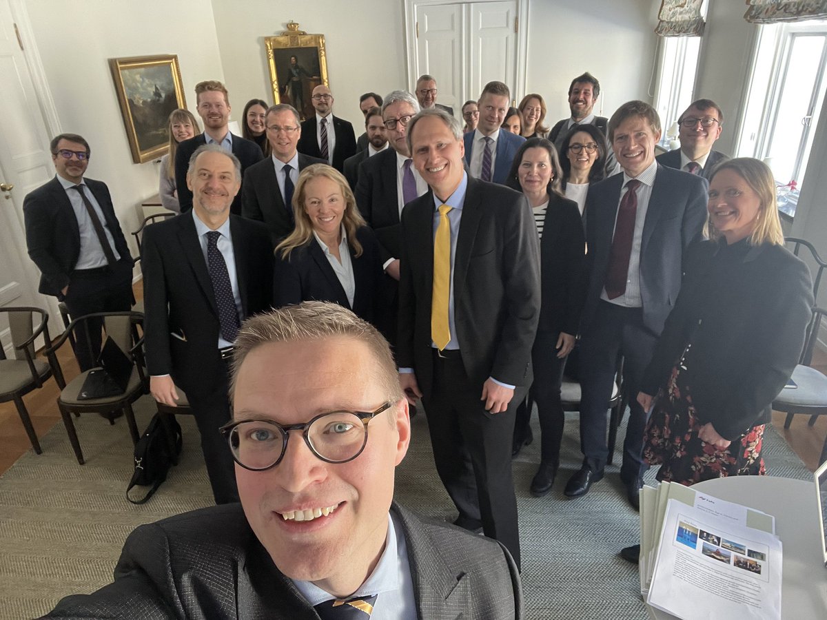 Happy to chair EU Deputies meeting in Oslo earlier today focusing on European Economic Area cooperation between 🇪🇺 and 🇳🇴. Huge thanks to 🇸🇪for hosting and also to our excellent guest speakers from 🇳🇴 MFA @LeifTrana #TeamEurope #EUDiplomacy #EUintheworld