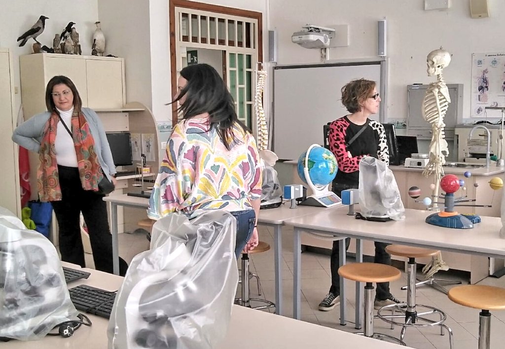 Núria Sabaté tweet media